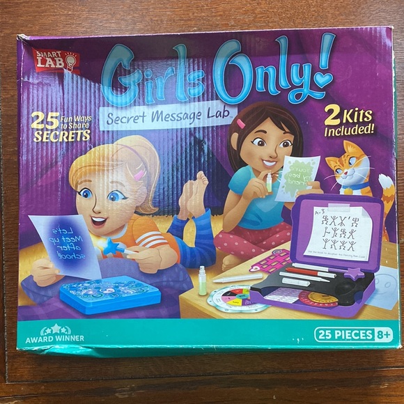 Girls Only! Secret Message Lab - Picture 2 of 2